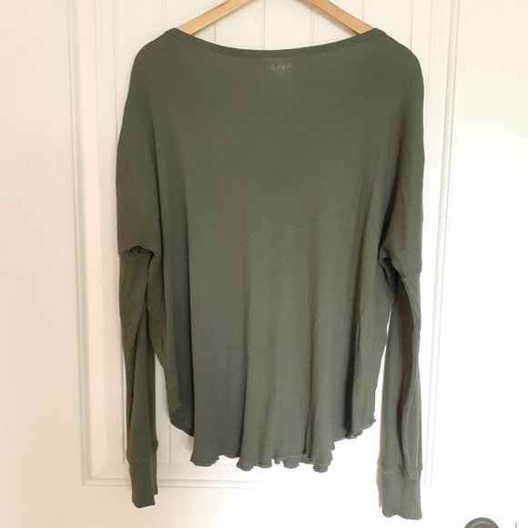 Able Julia Anywhere Top in Thyme Green Size L - Picture 2 of 15